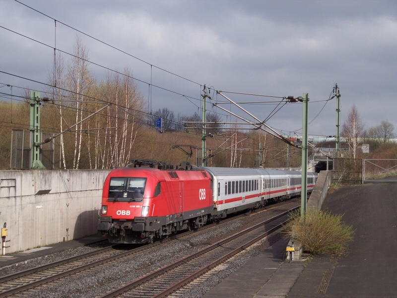 TAURUS vor IC bei Kassel- Oberzwehren